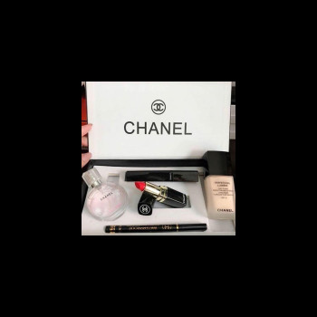 Набор: косметика и парфюм Chanel 5 in 1