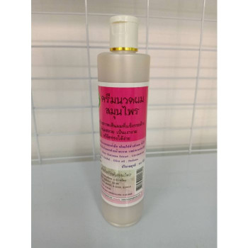 Травяной кондиционер для волос 300 мл. Травы Лампанг/Herbal Hair Conditioner 300 ml. Lampang Herbs