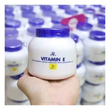 КРЕМ УВЛАЖНЯЮЩИЙ С ВИТАМИНОМ Е 200 МЛ ARCOSMO/AR Cosmo Vitamin E Moisturizing Cream 200 g .