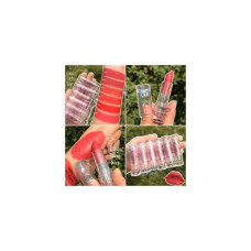 I coco tint bar lipstick Красивая полуматовая помада доступна в стилях Stick и Lift.