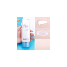 Солнцезащитный крем Mistine Aqua Base Солнцезащитный лосьон для лица / тела SPF 50 PA +++ 70 мл.